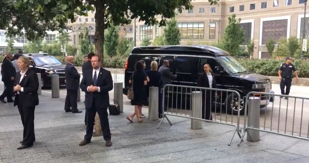 7-years-ago-today-hillary-clinton-dropped-like-a-rock-and-was-thrown-into-van-like-a-side-of-beef-(video)-|-the-gateway-pundit-|-by-cristina-laila