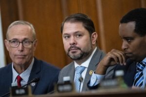 border-mayor-backs-ruben-gallego-in-arizona-senate-race-–-washington-examiner