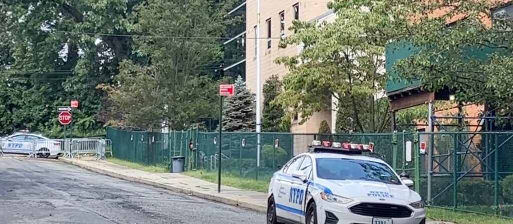 migrants-at-staten-island-shelter-reportedly-bombarded-by-audio-message-telling-them-to-leave