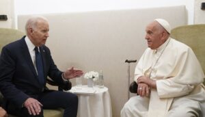biden-meets-with-pope-francis-at-g7-in-italy-–-washington-examiner
