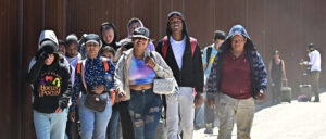 dem-run-sanctuary-city-quietly-sending-illegal-immigrants-to-red-state