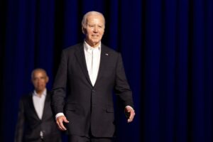 motionless-biden-led-offstage-by-obama-after-star-studded-fundraiser-–-washington-examiner