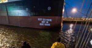 instead-of-mining-the-deep-sea,-maybe-people-should-just-fix-stuff