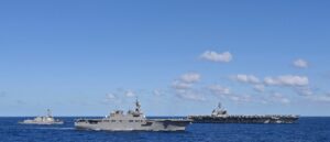 fact-check:-image-claims-to-show-hit-us-destroyer-hit-by-yemen