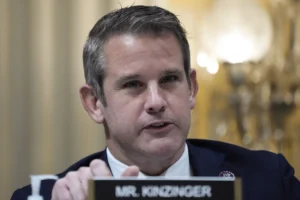 adam-kinzinger-says-trump’s-brain-is-‘broken’-and-biden-is-‘low-energy’-–-washington-examiner