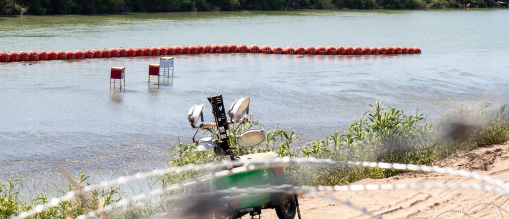 court-says-greg-abbott-can-keep-border-buoys-for-now