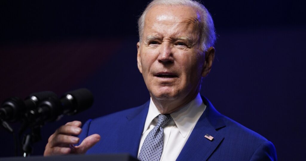 top-washington-post-columnist-calls-for-biden-to-drop-out-of-2024-race