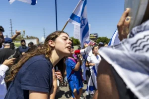 biden-condemns-‘unconscionable’-violence-outside-synagogue-–-washington-examiner