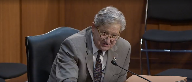 ‘i-put-some-lube-on’:-john-kennedy-reads-aloud-from-pornographic-kids-books-at-senate-hearing