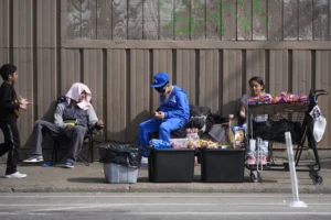 evictions-at-chicago-homeless-shelters-force-out-migrants-–-washington-examiner