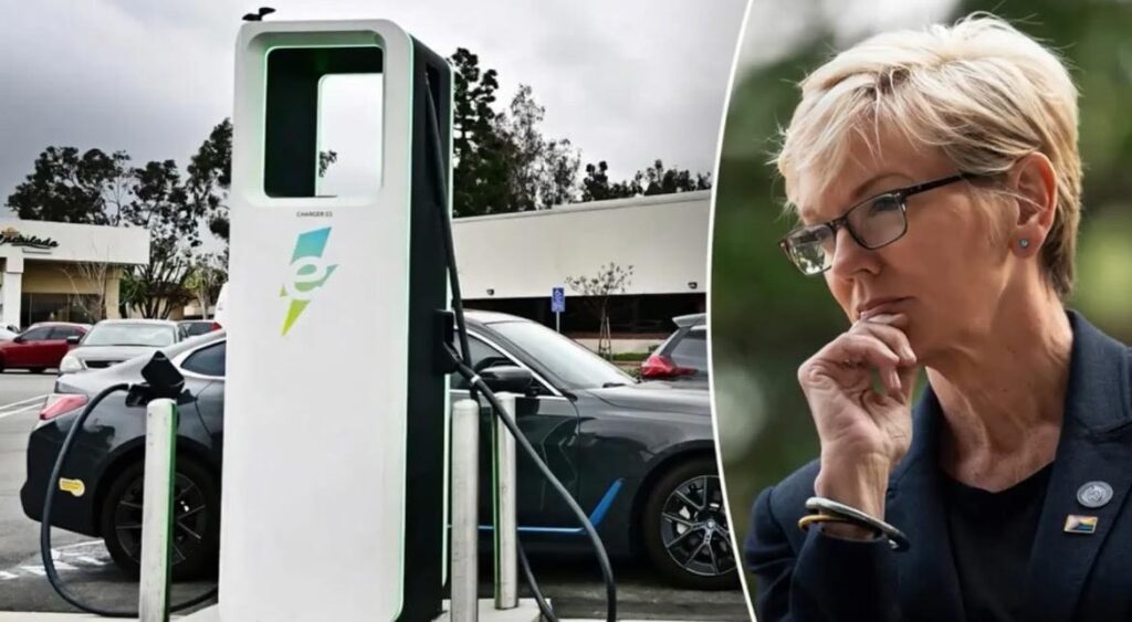 must-listen:-driver-dials-911-after-energy-secretary-jennifer-granholm-bogarts-ev-charging-station-|-the-gateway-pundit-|-by-cristina-laila