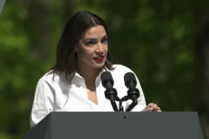 aoc-cruises-to-victory-over-challenger-in-new-york-house-primary-–-washington-examiner