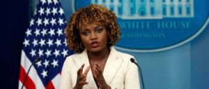 fact-check:-instagram-video-does-not-show-man-interrupting-karine-jean-pierre-on-‘the-view’