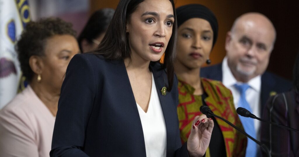 aoc-denies-being-married-despite-listing-her-fiance-as-‘spouse’-on-disclosures
