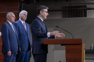 house-to-file-legal-brief-in-support-of-trump-ally-steve-bannon-–-washington-examiner