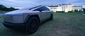 cybertruck-goes-rogue,-smashes-into-home-hours-after-purchase