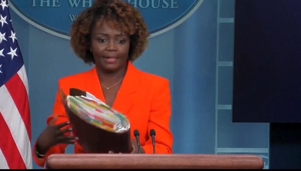 “you-can’t-have-a-response-to-that,-karine?!”-–-kjp-walks-out-of-briefing-room-as-reporter-turns-up-the-heat-and-calls-out-biden’s-lies-(video)-|-the-gateway-pundit-|-by-cristina-laila