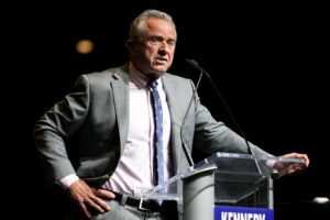 rfk-jr.-to-host-‘real-debate’-simultaneously-with-trump-biden-matchup-–-washington-examiner