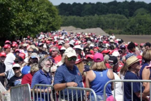 trump-takes-post-debate-victory-lap-at-virginia-rally-–-washington-examiner