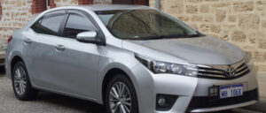 dashcam-footage-shows-carjacker-leave-3-year-old-on-side-of-road-after-stealing-mom’s-car