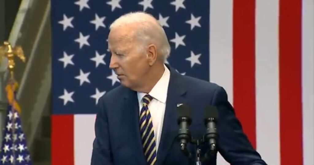 he’s-shot:-joe-biden-says-he-can’t-take-any-questions-because-he-will-“get-in-real-trouble”-–-then-gets-lost-on-stage-(video)-|-the-gateway-pundit-|-by-cristina-laila