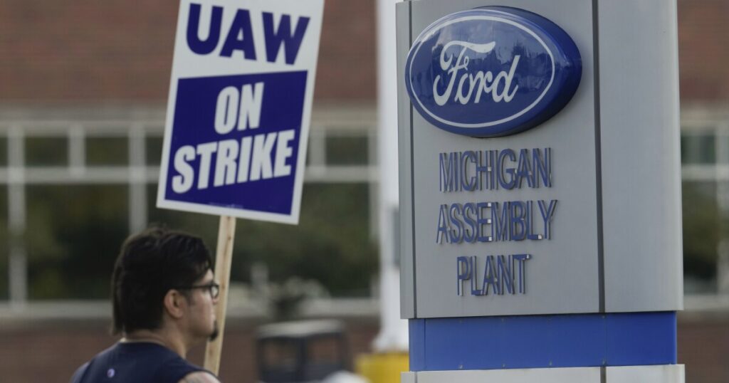 uaw-strike:-ford-announces-layoffs-of-around-600-nonstriking-workers-on-day-one