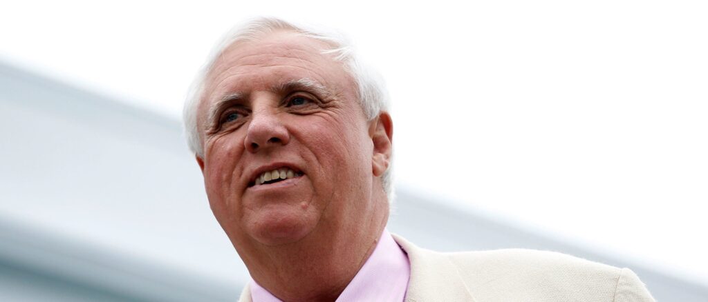 exclusive:-jim-justice-endorses-house-gop’s-biden-impeachment-inquiry