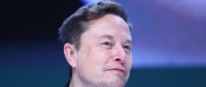 fact-check:-no,-elon-musk-did-not-post-that-‘weird’-is-being-used-as-a-slur-against-trump-supporters