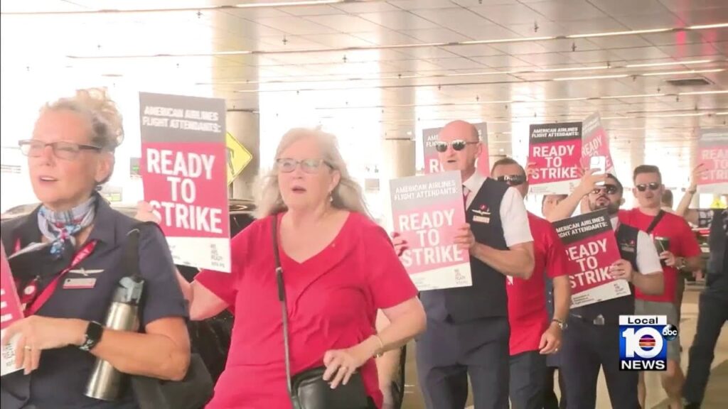 as-airlines-amass-record-setting-profits,-strike-looms-ahead-of-holiday-travel-at-3-major-airlines-|-the-gateway-pundit-|-by-margaret-flavin