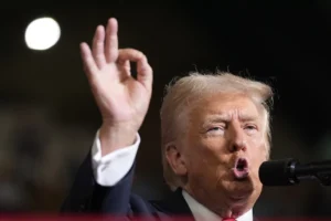 trump-questions-wisdom-of-debating-harris:-‘everybody-knows-me’-–-washington-examiner
