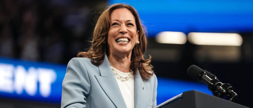 trump,-harris-sit-on-razor’s-edge-with-voters-in-battleground-states,-poll-reveals