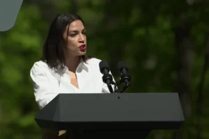 aoc-paints-left-and-walz-as-‘normal’-compared-to-‘weird’-trump-vance-ticket-–-washington-examiner