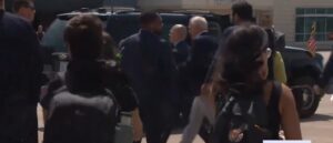 tim-walz-appears-to-ignore-shouted-questions-about-‘stolen-valor’-accusation