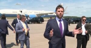 fireworks!-jd-vance-mocks-kamala-harris-to-reporters-in-front-of-air-force-two-(video)