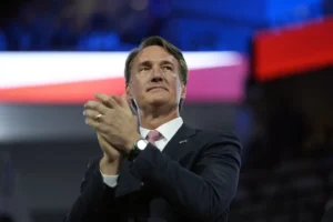 youngkin-issues-executive-order-to-strengthen-election-security-–-washington-examiner