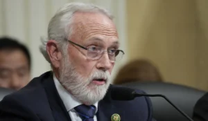 newhouse-survives-primary-challenge-from-two-trump-backed-candidates-–-washington-examiner