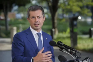 buttigieg-blasts-trump-for-‘lazy’-campaign-attacks:-‘he’s-lost-a-step’-–-washington-examiner