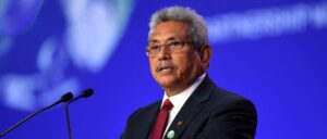 fact-check:-does-photo-show-protesters-in-the-home-of-bangladesh’s-prime-minister?