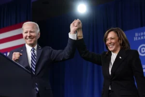 kamala-harris-seeks-to-unburden-herself-of-biden-record-–-washington-examiner