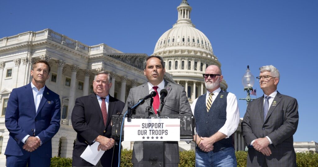 gop-veterans-admonish-house-republicans-who-sank-defense-spending-bill