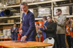 newsom-signs-bills-in-effort-to-kill-tough-on-crime-initiative-support-washington-examiner