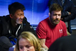 trump-rhetoric-widens-gender-gap-among-voters:-gop-pollster-–-washington-examiner