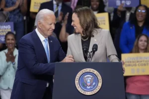 harris-hasn’t-convinced-voters-she-will-be-any-different-than-biden:-poll-–-washington-examiner