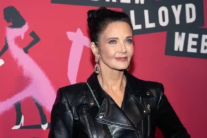 lynda-carter-advises-harris-to-rebut-trump’s-attacks-by-‘laughing’-and-‘dancing’-–-washington-examiner