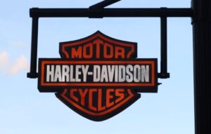 harley-davidson-ditches-‘woke’-policies-amid-biker-and-social-media-backlash