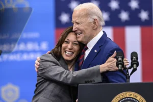 watch-live:-biden-passes-torch-to-harris-to-cap-off-first-night-of-dnc-–-washington-examiner