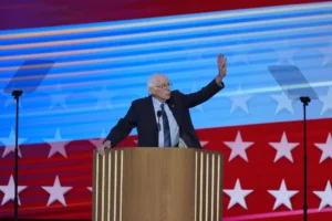 dnc-crowd-cheers-as-bernie-sanders-demands-end-to-‘horrific’-gaza-war-–-washington-examiner
