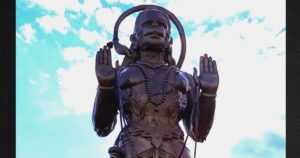 massive-sculpture-of-monkey-headed-god-raised-in-texas-by-hindu-temple
