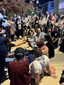 dnc-buzz:-walz-wednesday,-sit-in,-and-gender-neutral-prayer-room-–-washington-examiner