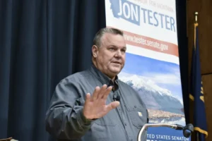 montana-abortion-measure-gives-democrats-glimmer-of-hope-for-tester-seat-–-washington-examiner